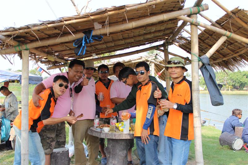 โทนี่กินทุกงาน    :cheer: :cheer: :cheer: