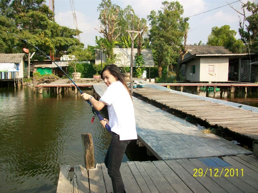 ใช่เล่นที่ไหนละครับ!!!
 
..... มีลากปลามาหน้าตัวเองด้วย :love: :love: :love: :love: :love: :love:
