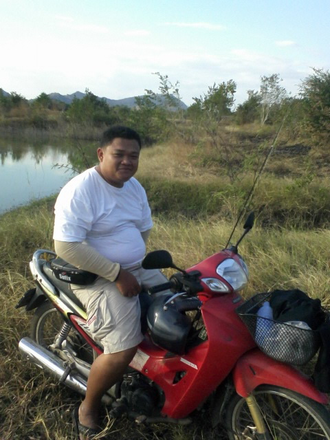 นี่เรยคับ หล่อเรย  :laughing: :laughing: :laughing: :laughing: