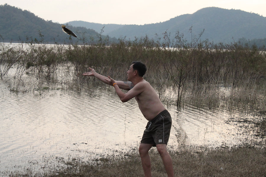  :laughing: :laughing: :laughing: :laughing: :laughing: :laughing: :laughing: :laughing:... [b]บินกล