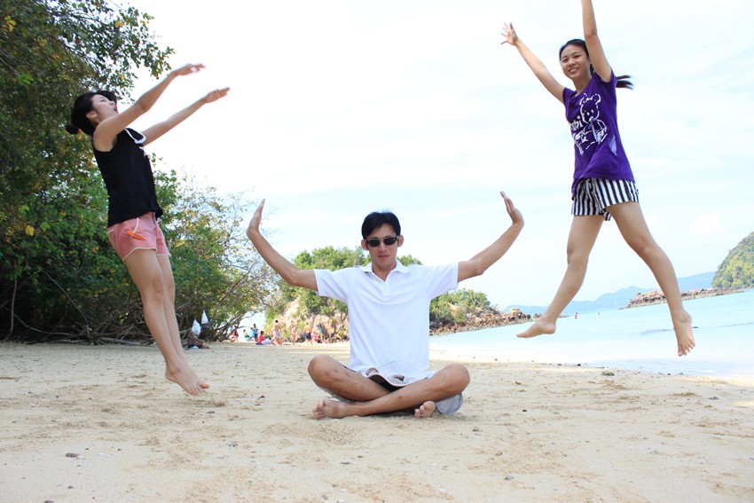 [q][i]อ้างถึง: นกเหงา posted: 05-01-2555, 22:27:33[/i]

อิจฉานังบีจัง
มีแต่สาวๆล้อมรอบ[/q]
