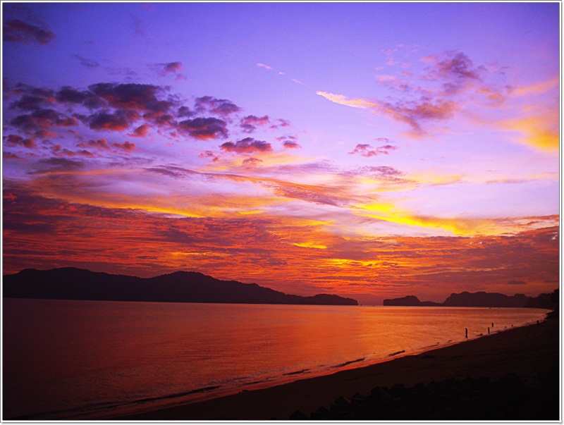 [q][i]อ้างถึง: leavemealone posted: 19-12-2554, 13:23:21[/i]

 :cheer: :cheer: :cheer: :cheer:[/q]