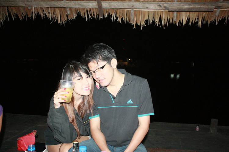 [q][i]อ้างถึง: amm posted: 06-01-2555, 08:51:50[/i]

น้องสาวใครหว่า...ขอยืมควงวันนึงนะ...อิอิ.. :g