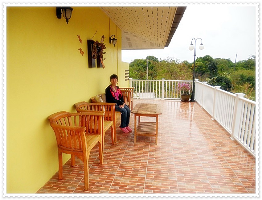  [b]ระเบียงรวมใหญ่ด้านข้างห้อง[/b] :smile: