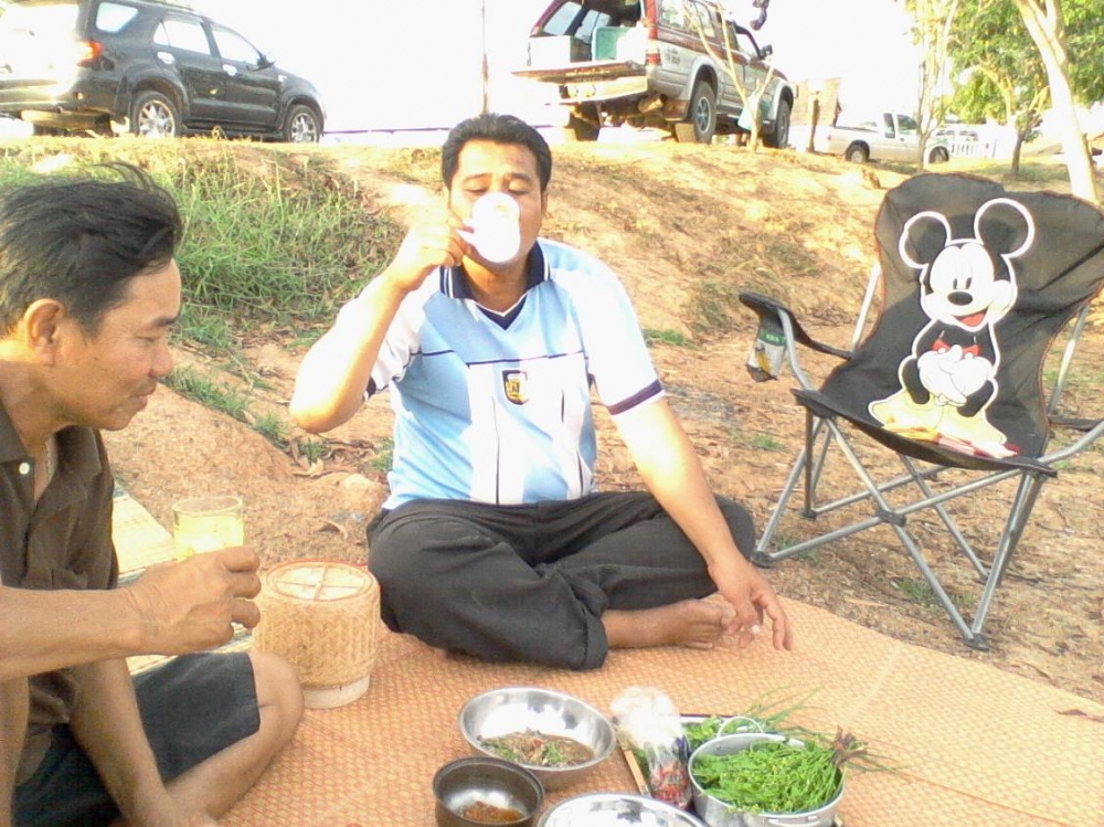  :spineyes:เอ้าดื่ม...กิน...แกล้ม :spineyes: :spineyes: :cheer: