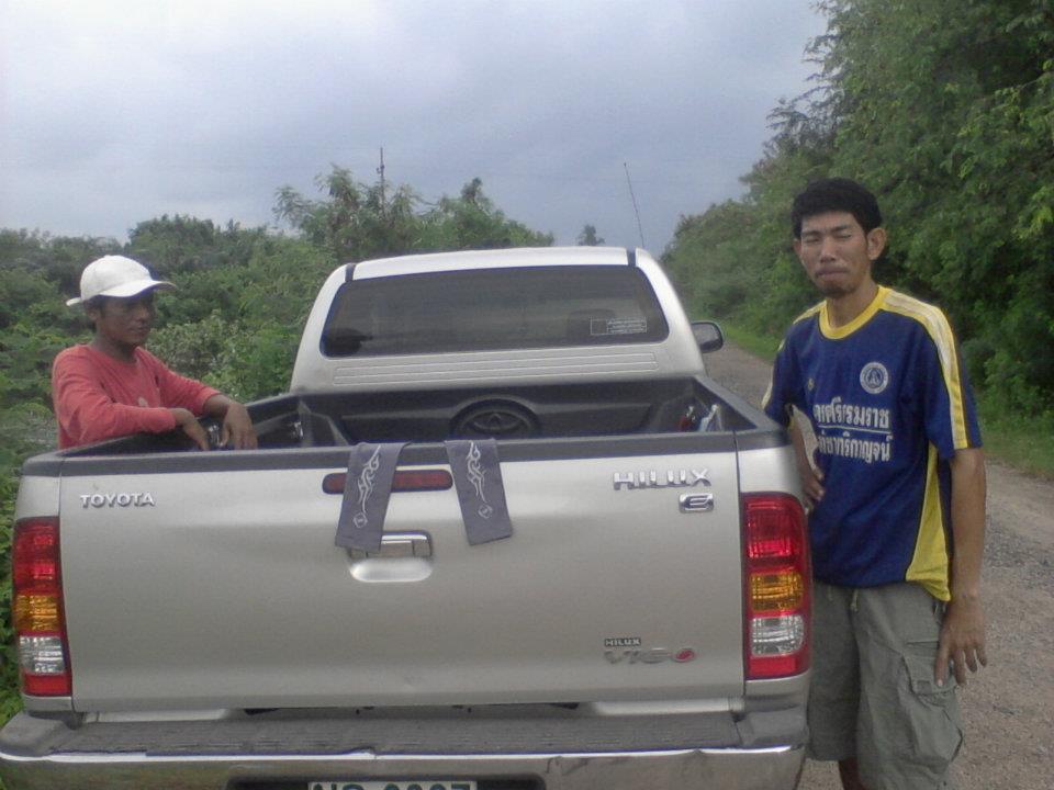อีกรูปคับ น้า meme กับน้าบูรณ์ คับ  :cool: :cool: