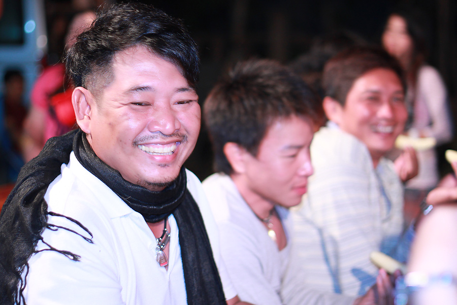 ยิ้มรอได้เลยหนุเดี๋ยวจัดแบบดาวที่ร้านให้เลยน่ะ :laughing: :laughing: :laughing: :laughing: