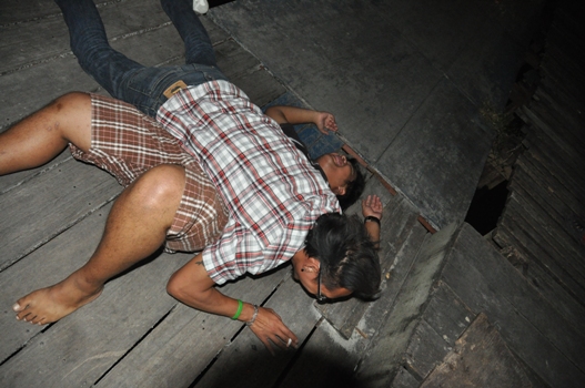 เค้าถูกข่มขื่นอ่า

5555+

 :laughing: :laughing: :laughing: :laughing: