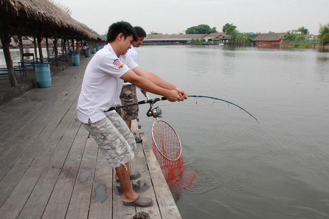 อีกมุมครับ... :cool: :cool: :cool: