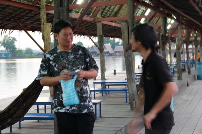 เอ้า...น้าจ้ามาไงอ่ะ... :laughing: :laughing: :laughing: