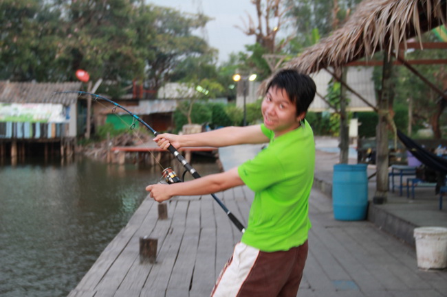 เรื่อยๆ...น้อง..เอาตัวมาโชว์หน่อย