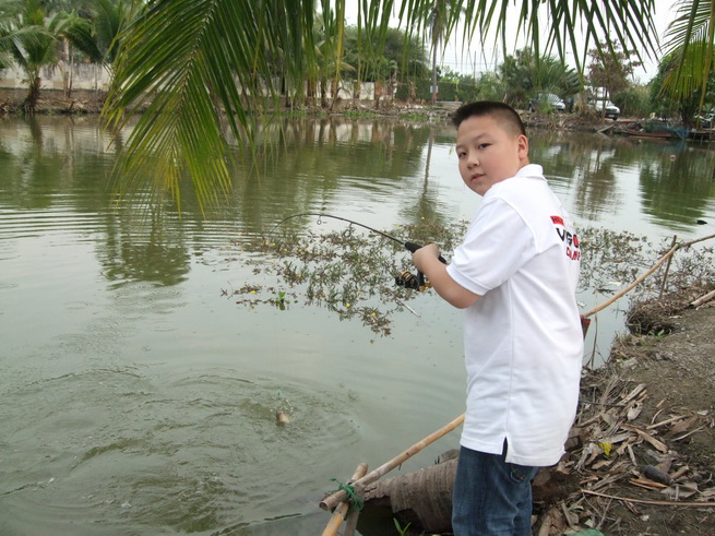 หล่ออีกแล้ว สนุกสุดในวันเด็กครับ :laughing: :laughing: :laughing: