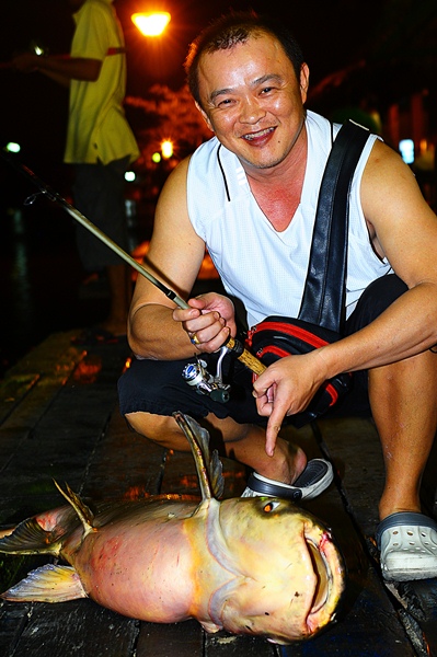 น้าเส็งถ่ายคู่กับคันสปิ๋วซะเลย :laughing: