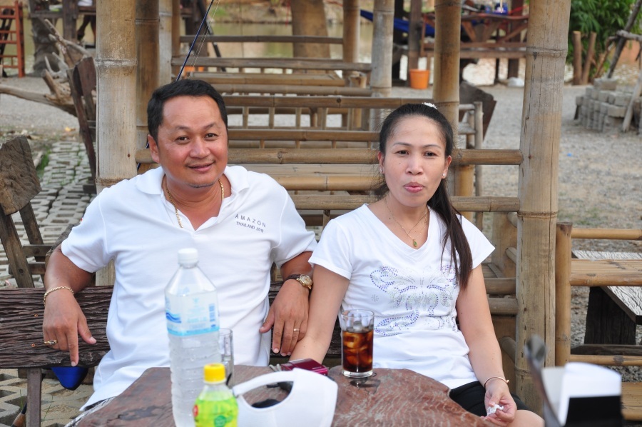 รูปพี่เอ๋กับซ้อก้อยต้องขอบคุณไว้ ณที่นี้ด้วยนะครับ :grin:
ที่อำนวยความสะดวกทุกอย่างครับ  :grin: