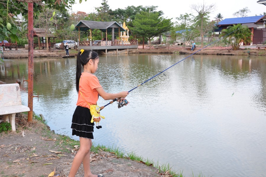 เดี๋ยวจะหาว่าเวปตกปลาไม่มีรูปตกปลา :grin:
