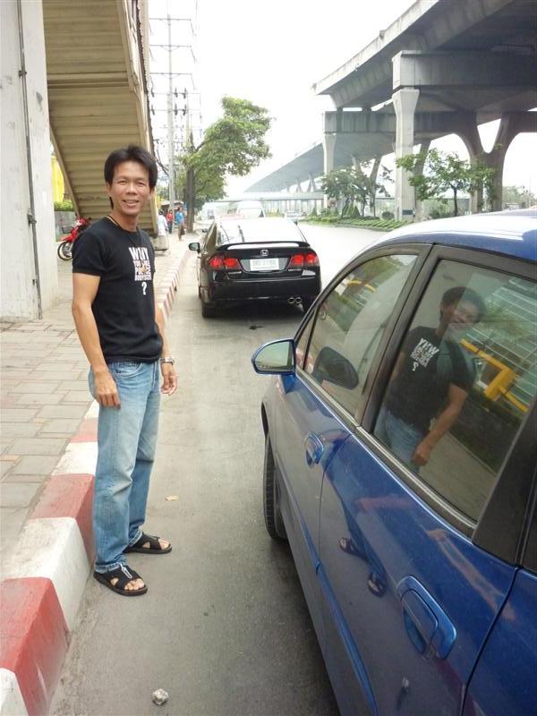 นัดกับน้องในเวปอีกคนหนึ่งไม่เคยเจอกันมาก่อน นัดกันที่ ห้างฯ ตรง ก.ม 4 บางนา 

                   น