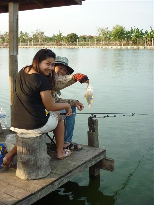 ไม่ใช่นินเล็ก   ผ่านผ่าน ..... :smile: