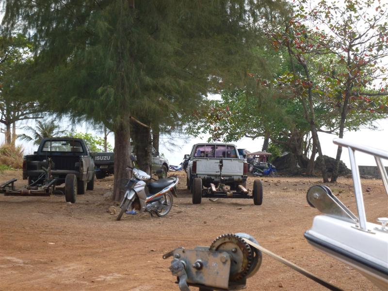ถึงท่าลงซักทีคับ รีบกันหน่อยอากาศดีแบบนี้ เพื่อจะมีลองถังซัก1-2ตัว