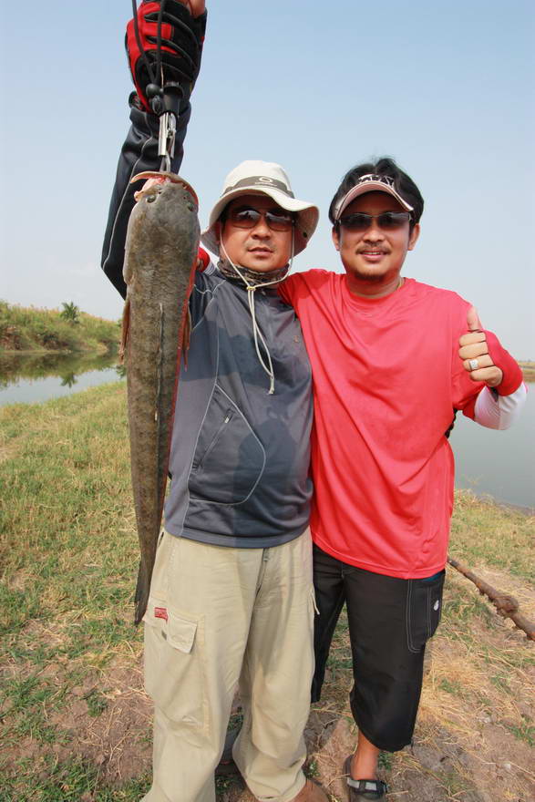 [q][i]อ้างถึง: MrSHARK posted: 18-01-2555, 12:47:44[/i]

ตามชมครับ  :cheer: :cheer: :cheer: :cheer