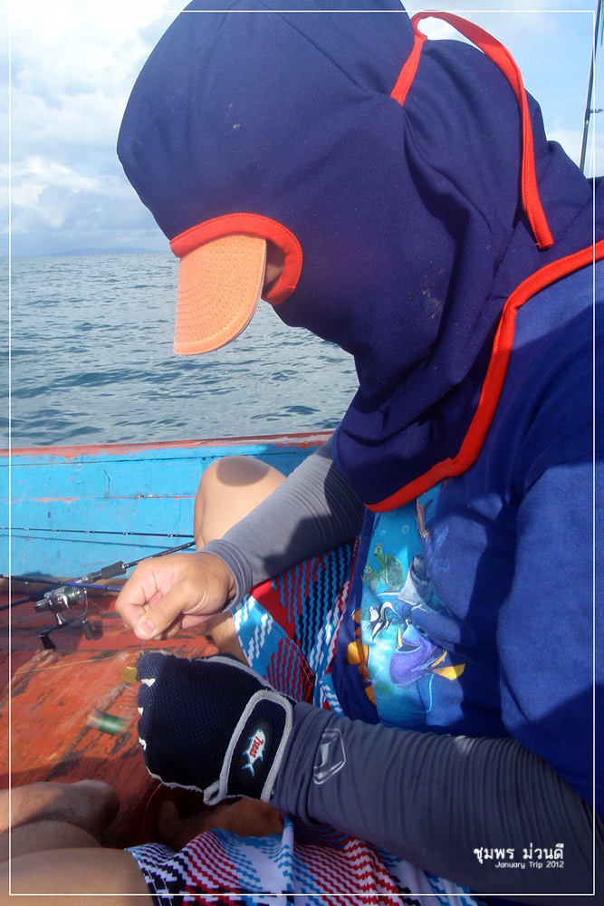 




หมอนก ก็อยู่ที่นั่น 

ตราบเท่าวันแรกที่ได้ก้าวขาลงเรือพร้อมกับมัน ร่วมสิบปี

จวบจนวันน