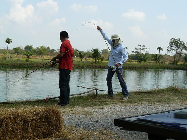 ตามด้วยคู่ฮา :cheer: :cheer: :laughing: :laughing: :laughing: