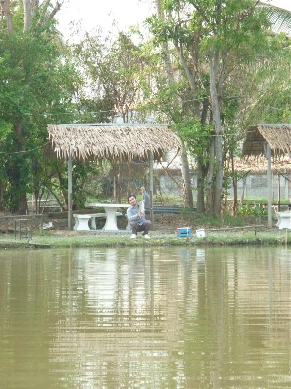 ยังคงไปสอยเรือดำน้ำได้จากฟากโน้นอีกแฮะ :smile: