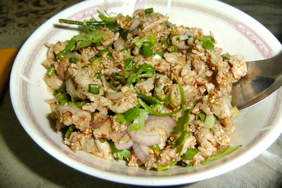  [b]     หรูขึ้นไปอีกลาบหมู    [/b] :umh: :umh: :umh: :umh: :umh: :umh: