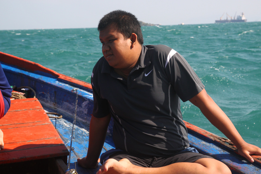  [b]   ไม่ต้องอธิบายให้ดูหน้าแล้วอ่านอารมณ์กันเอาเองนะครับ   [/b] :laughing: :laughing: :laughing: :