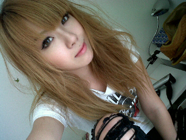 ขอลาไปด้วยภาพสาวๆๆน่ารักอ่ะ  :love: :love: :love: :love: :love: :love: :love: