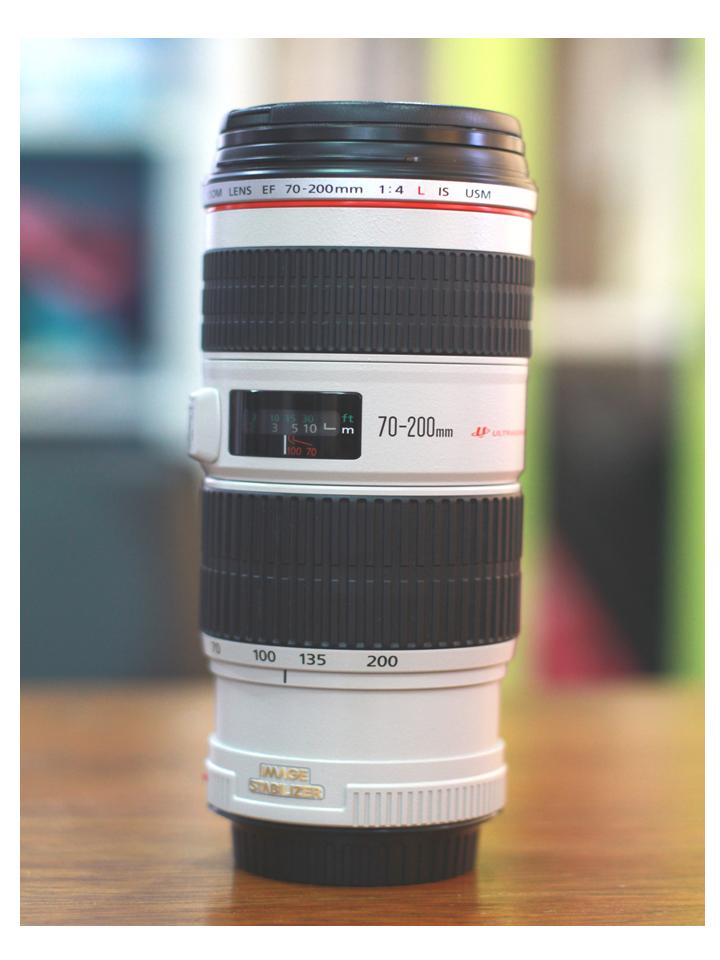 EF 70 - 200 f/4L IS USM
จะเอา f/2.8L IS USM แต่งบไม่พอ .... เลยได้ตัวนี้แทน

 :grin: :grin: :grin