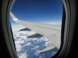 ทีแรกจองพี่หางแดงไว้แต่เต็มจึงเปลี่ยนไปเป็น Malaysia Airline 
ขอบอกถ้าเลือกได้ ของไทยดีกว่า
 :grin