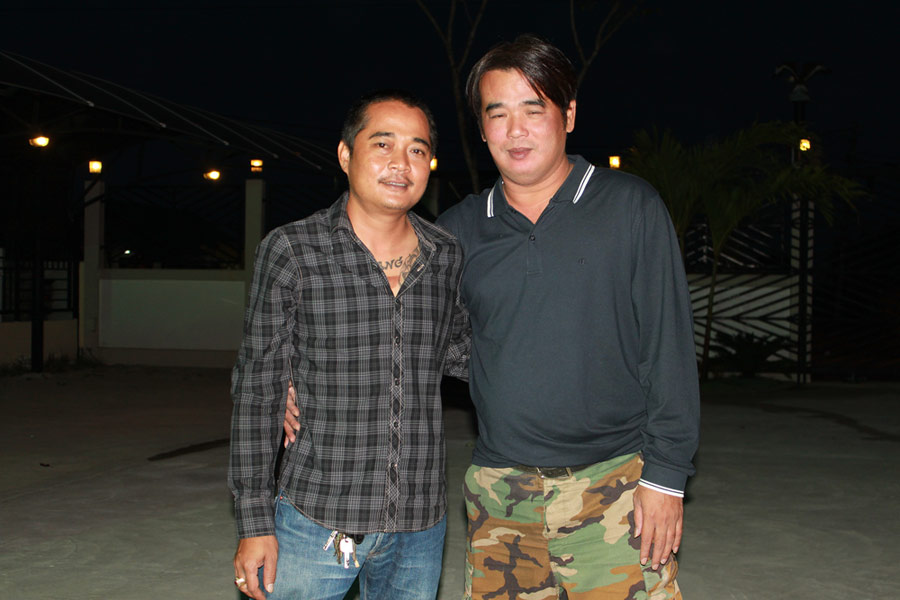 หล่อทั้งคู่ :cool: :cool: :cool: :cool: :cool: :cool: :cool: :cool:



 :grin: