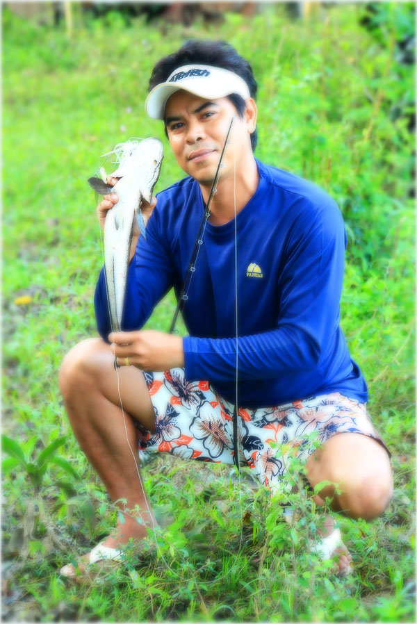  [b]อดกัดเหยื่อกบที่จะหามาสำหรับทริปหน้าเลยตัวนี้ [/b] :smile: :smile: :smile: