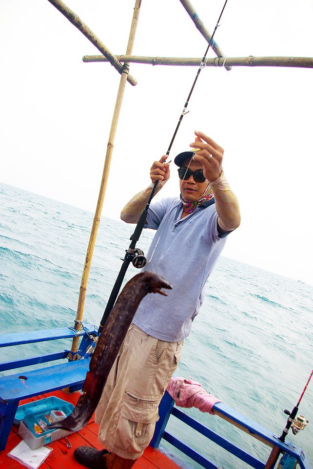 นี่ครับ ..ผลงาน จากเรือไต๋ ขอ

ขอขอบคุณ ครับ ทุกเสียงที่เป็นกำลังใจ ติดตาม พาระกิจ ขุดแห้ว ครั้งนี
