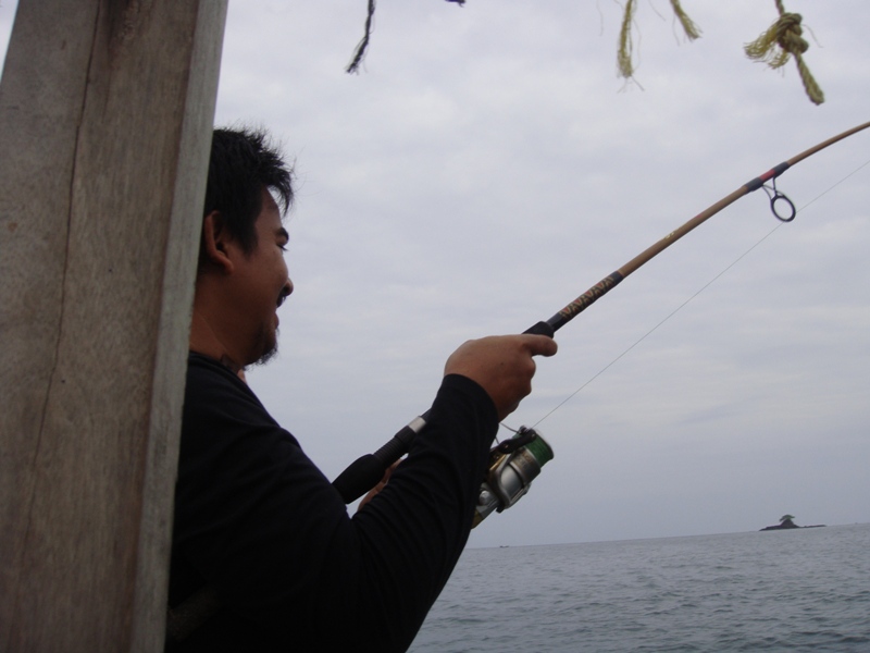 เสียงจากท้าเรือ ก็ดังขึ้ง  :ohh: