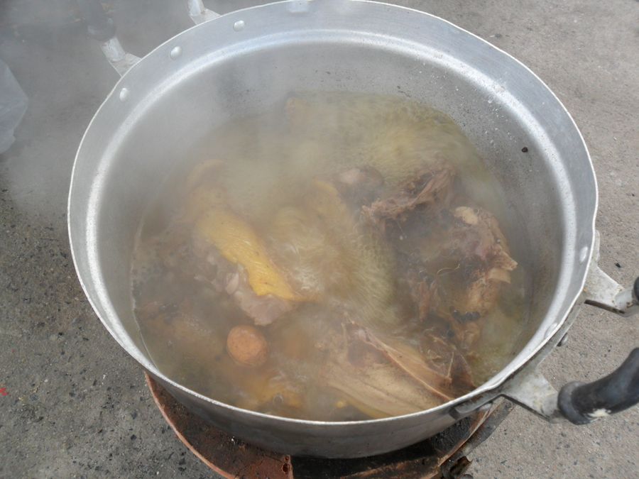 ต่อไป....ไก่ต้มโค้กอีกแล้ว.... :love: :umh: