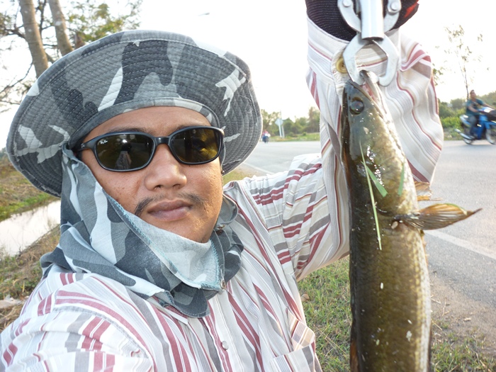 [q][i]อ้างถึง: fishinglike posted: 06-02-2555, 21:19:54[/i]

สุดยอดครับ
ติดตามผลงานอยู่ครับ[/q]

