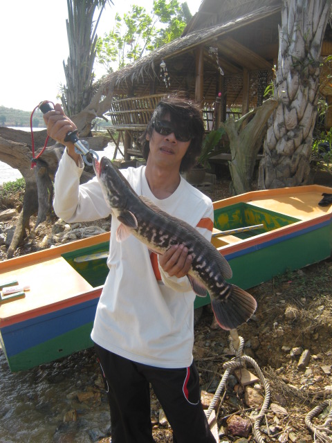 อยากหล่ออีกซักภาพ :cool: