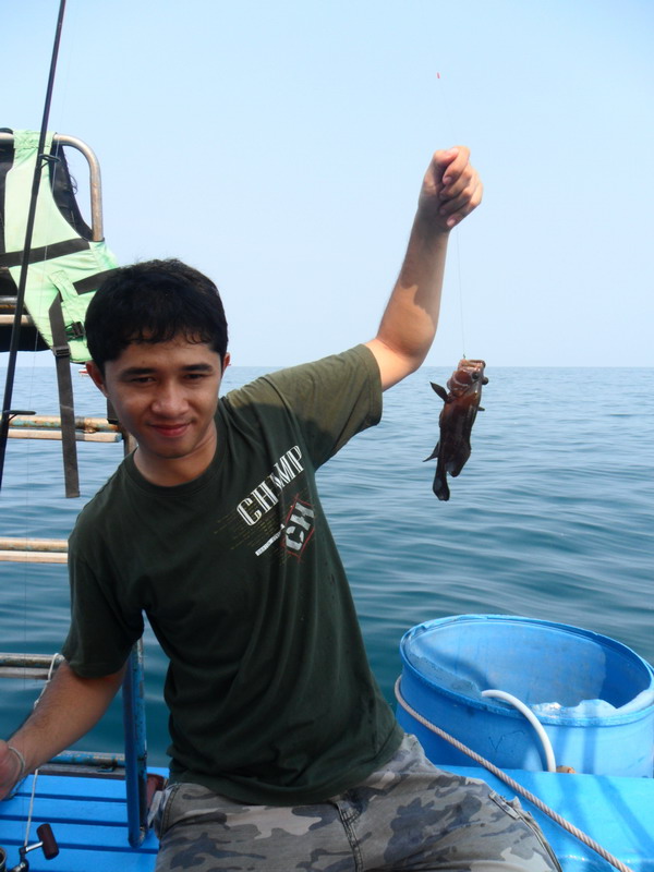 โธ่ นึกว่าใหญ่ ป๊อดนี่หว่าอิอิ 
 :grin: :grin: :grin:
