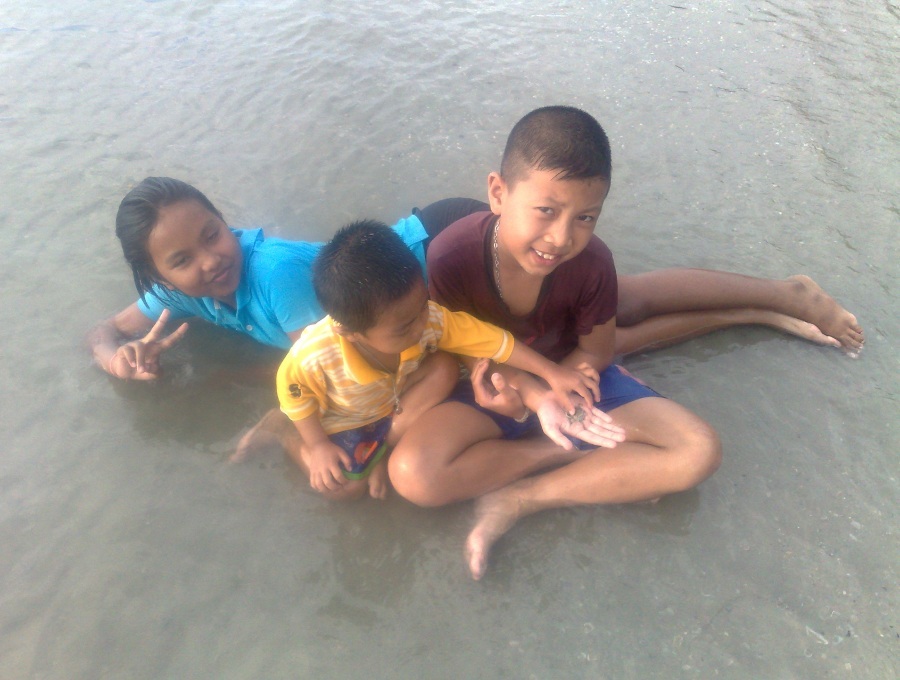 เจ้า3ซ่าเนี่ย   ซ่าได้ทุกที่จิงๆค่ะ :laughing: :laughing: :laughing: