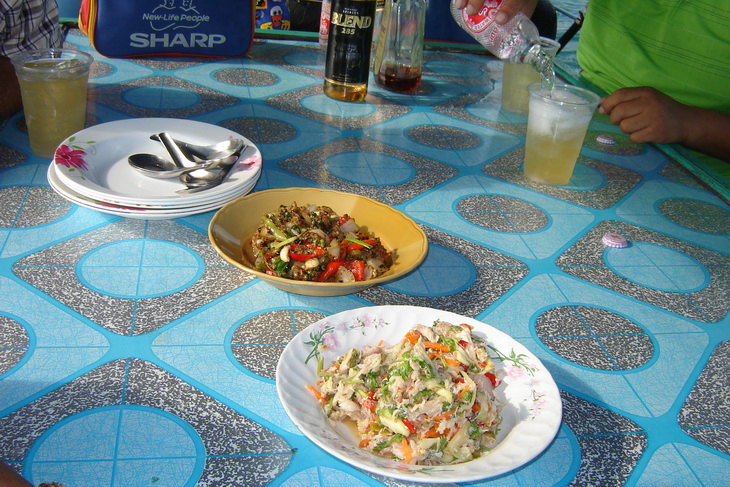 ออร์เดริฟ (บนเรือ)

ไม่นับที่แวะระหว่างทาง กินกันเก่งจริง นับถือๆ :smile: