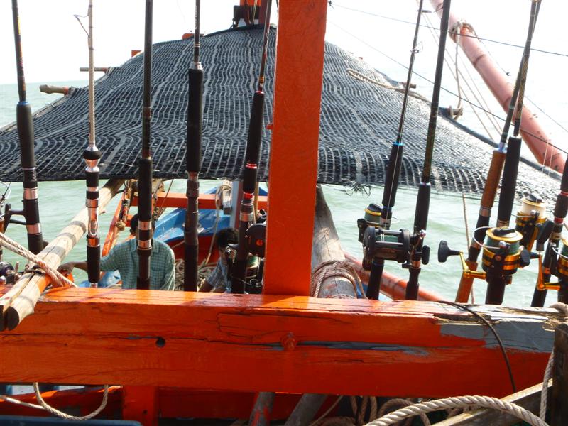 เตรียมของลงเรือกันเสร็จออกเดินทางกันเลย
