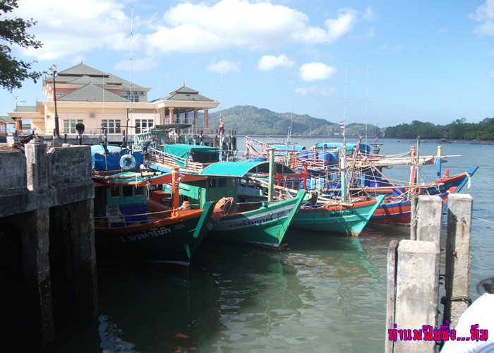 เรือเบ็ดปากบาราคับ