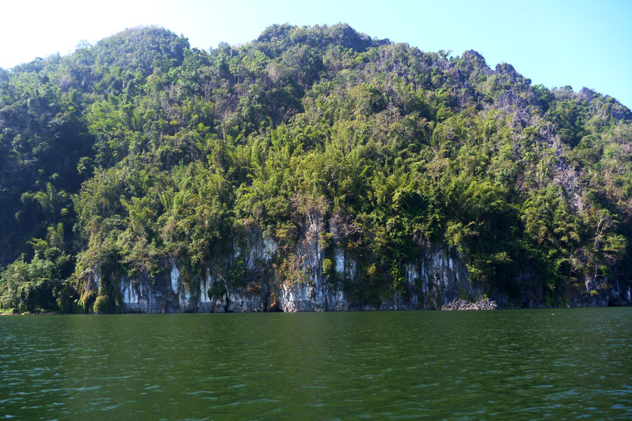 บรรยากาศดีมาก เหมาะแก่การติดเกาะ  :laughing: