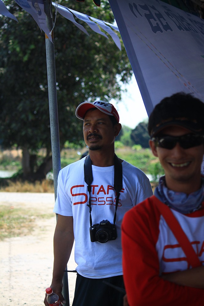   เหนื่อยเลยหละซิท่านประธาน  แฮ๊ป  ของเราครับ
 :cheer: :cheer: :cheer: :cheer: :cheer: