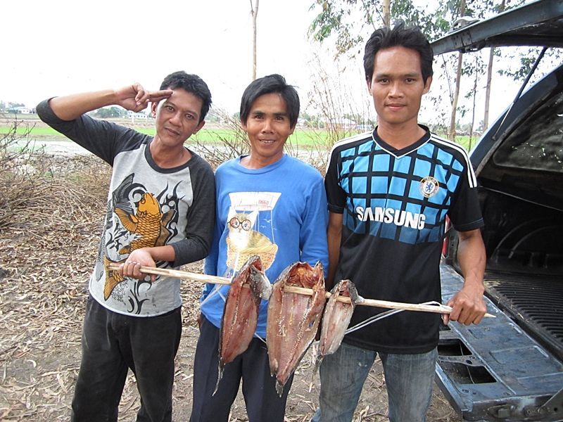ของฝาก ผบ.ใครดูกันเอาเอง อิอิ