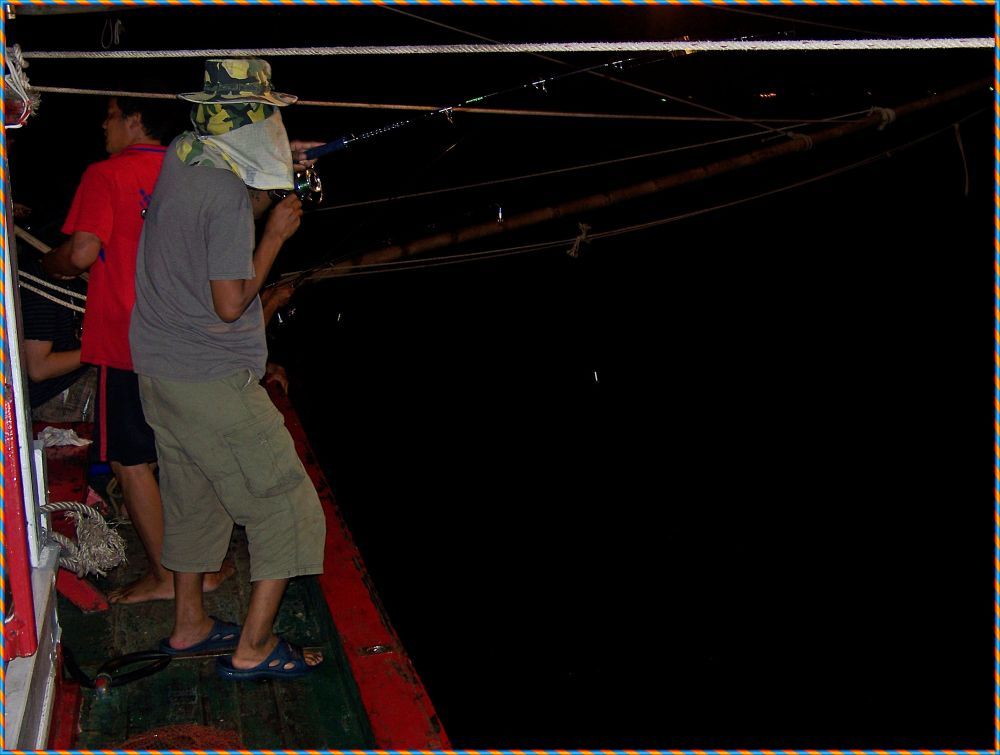 กลางเรือเริ่มมาแล้ว  เเนท อย่าพลาดน๊ะ