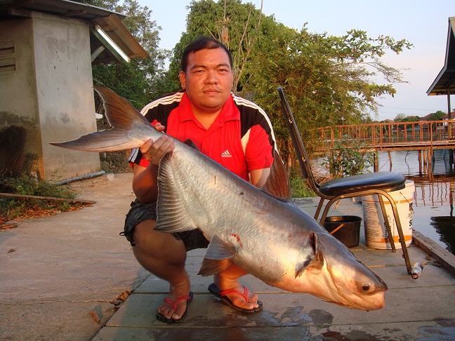 รองประธานแกงค์ตบเด็ก น้ากาก้า  :laughing: :laughing: :laughing: