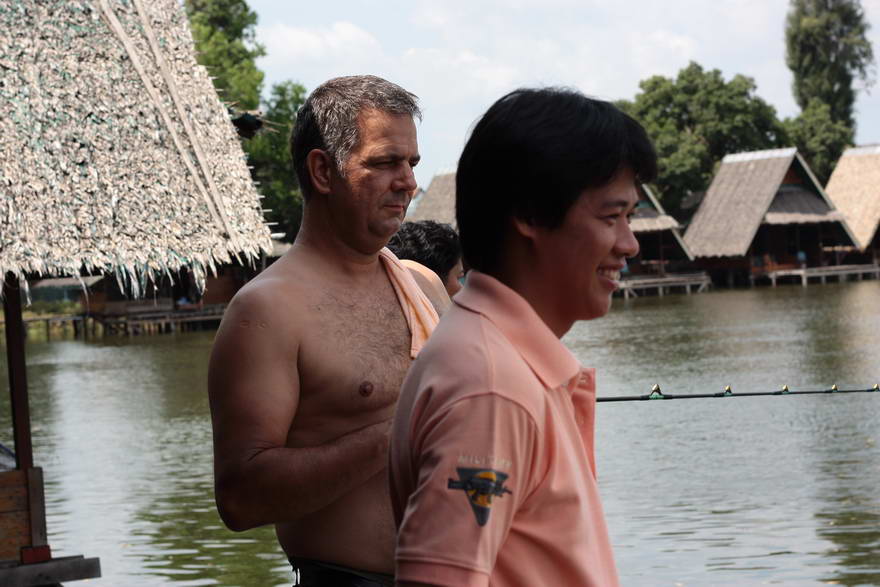 อัด น้องชายสุดหล่อตามมาจากปราจีน...................มาซื้อรัยที่7sea คร้าบ :laughing: :cool: