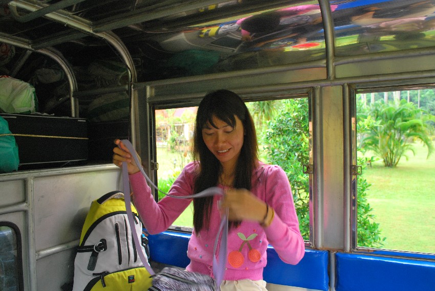  [b]ขากลับเรือ speed boat เสียครับ เลยต้องขึ้นรถไปลงเรือที่ท่าเรือ Express[/b]